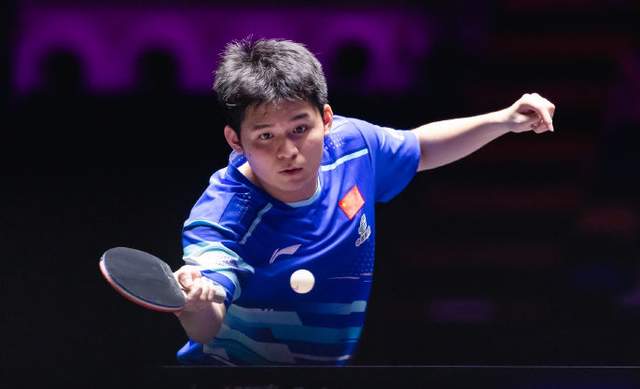 胜雨果拿下, 以及冠军赛