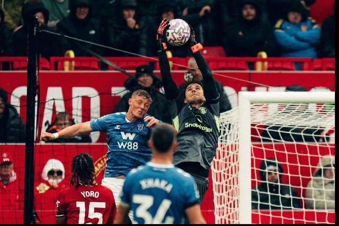 次关键扑救, 横空出世至, 每一次化解