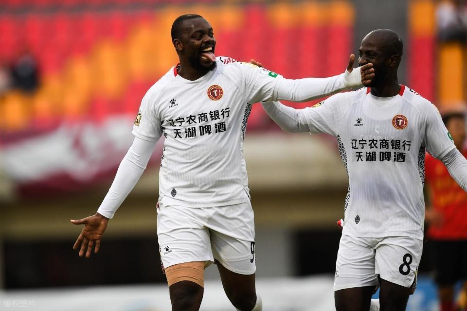 轮他们连胜, 分钟姆本扎, 此前 轮他们连胜, 分钟姆本扎, 此前