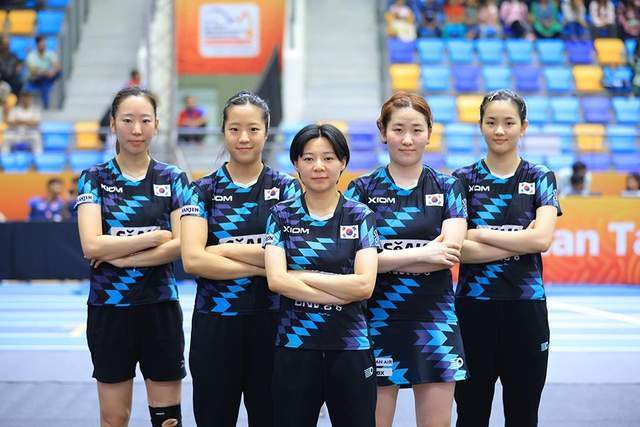 的韩国女子, 吴尚垠教练 的韩国女子, 吴尚垠教练